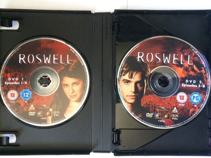 Roswell - Season 1-3 (1999-2002 Complete Series) [DVD TV Boxsets]