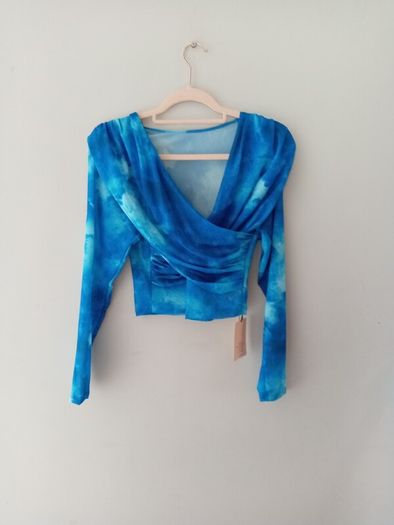Cross wrap top size 16 - 18