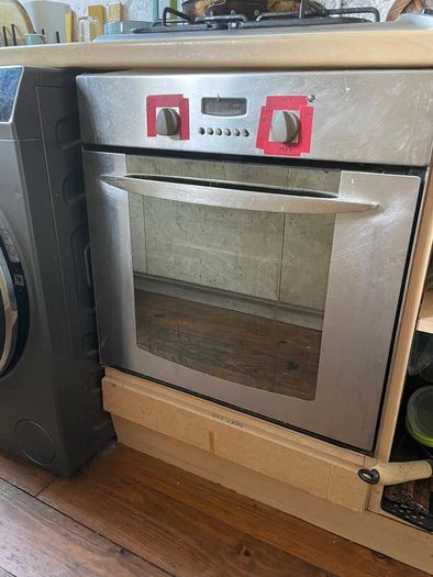 Electric Oven