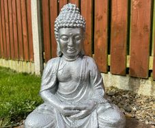 garden statue