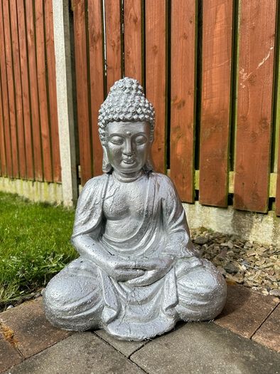 garden statue