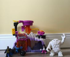Imaginext Penguin Lair Playset