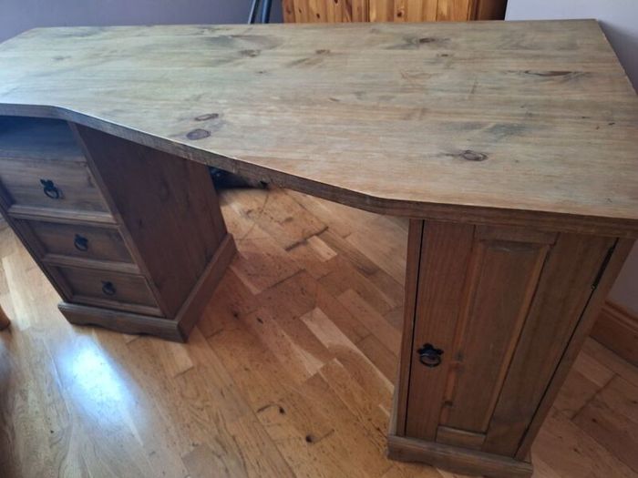 Free Desk