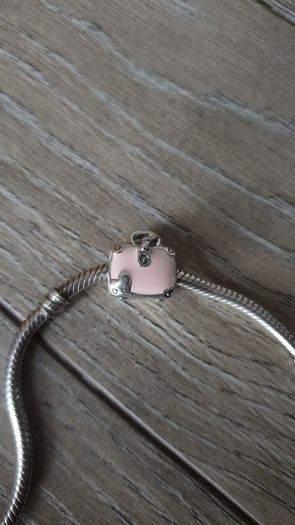 Pandora Suitcase Charm