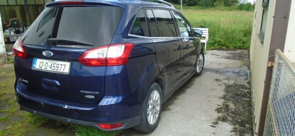 Scrapping Ford Grand C-Max 2012 for parts....