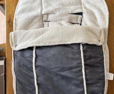 Wallaboo Footmuff 0-12 months grey car seat