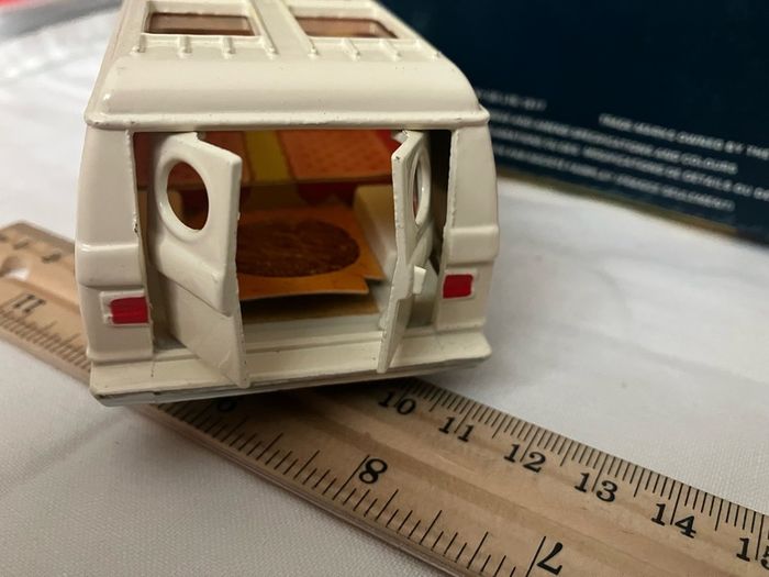 Corgi 431. Vanatic U.S. Custom van. MIB