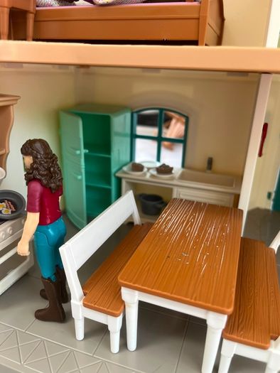 schleich farm house and horse set
