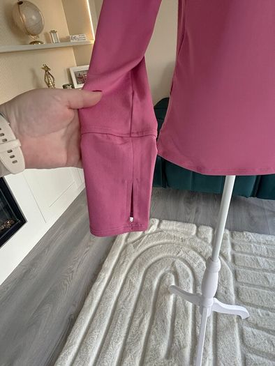 Brand New Ladies Long Sleeve Top from Under Armour