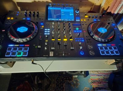 Xdj Az