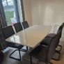 Extendable dining table with 6 chairs Image 2