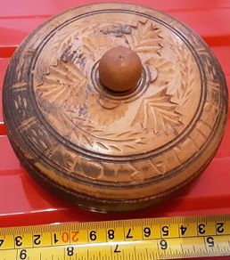 vintage wooden box and lid ( buljarice )