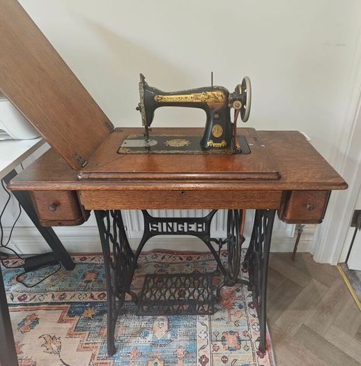 Vintage Singer Cast Iron Sewing Table