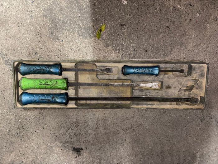 snap on pry bar set