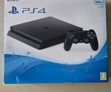 PlayStation 4 with Jailbreak disc