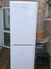 beko fridge freezer works perfectly