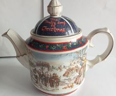 Sadler Twelve Days of Christmas Teapot
