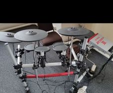 Yamaha Intermediate Electric Drumkit