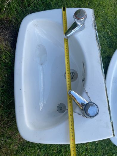 wash basins & pedestals