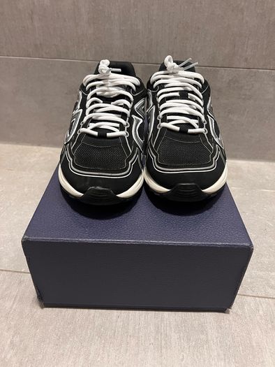 Dior b30