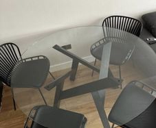 Modern Round Kitchen Table