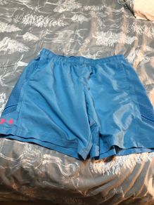 Boys under armour shorts size XL