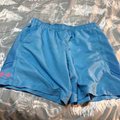 Boys under armour shorts size XL