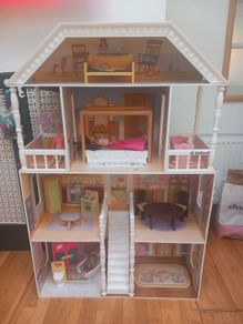 dolls house