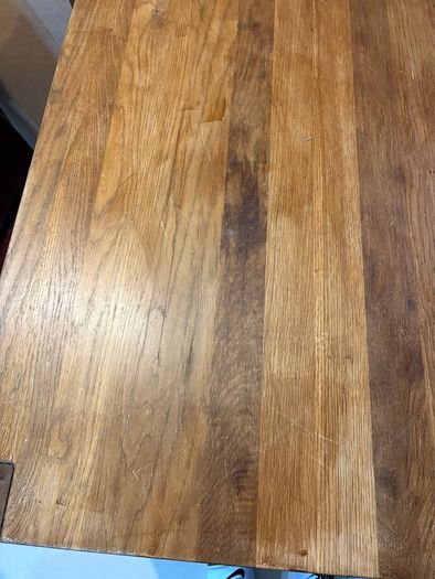 Table & Chairs