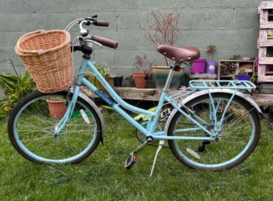 Girl's bicycle