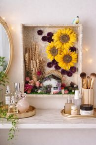handmade frame with dry flowers!