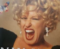 Bette Midler. Experience The Divine. Greatest Hits.