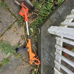 Black+Decker electric grass strimmer