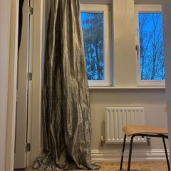 Silver curtain