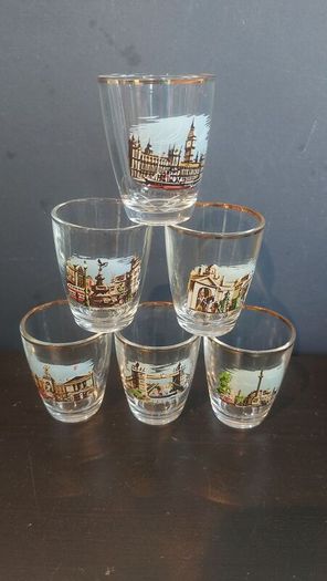 Cool Set of Six Vintage Retro Tourist-Ware Souvenir Shot Glasses with London Scenes, Made by Clandril, Circa 1950