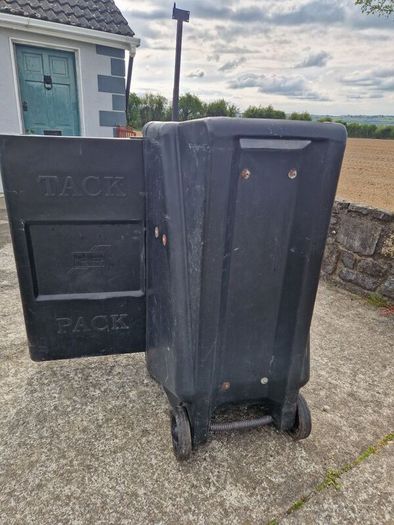 Ifor Williams wheeled tack pack