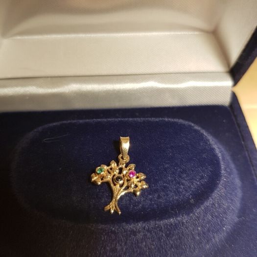 14 ct gold pendant