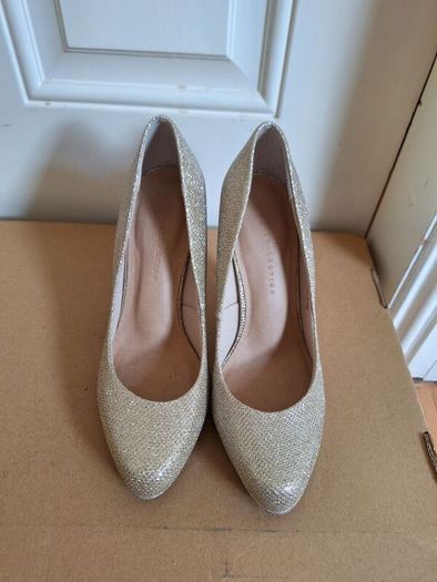 M&S high heels gold size 5
