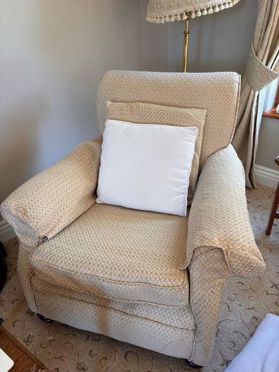 2 seater couch & 2 matching armchairs