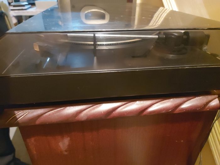 AIWA Stereo Turntable System, Model No. GP-E888, Uses AN-11 Stylus, Part of Larger unit System