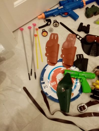 Dress up gear/toys etc