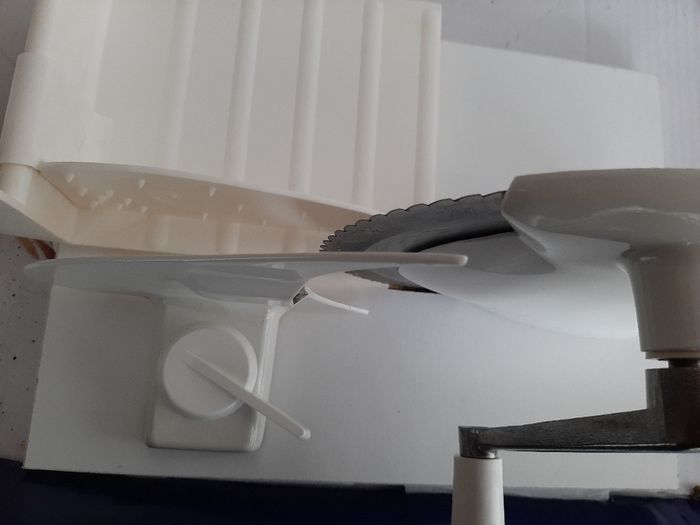 New slicer in original box