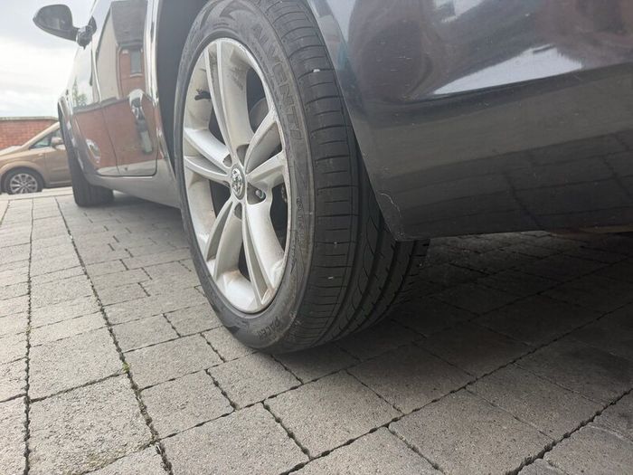 Insignia Sri Auto