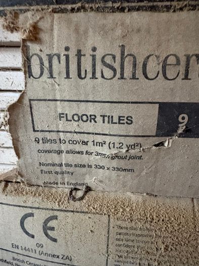 Ceramic floor tiles white