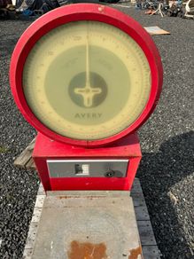 Avery weighing scales