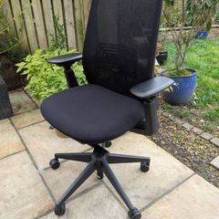 ergonomic office chair