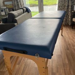 Foldable therapy bed