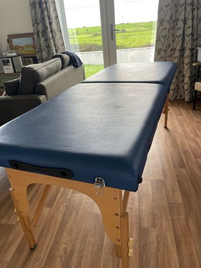 Foldable therapy bed