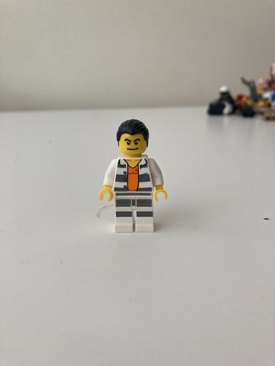 lego city prisoners
