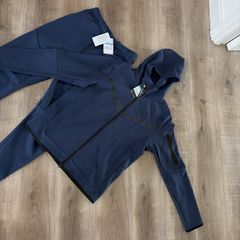 Nike tech fleece (Never worn with original tags) old style tech fleece.